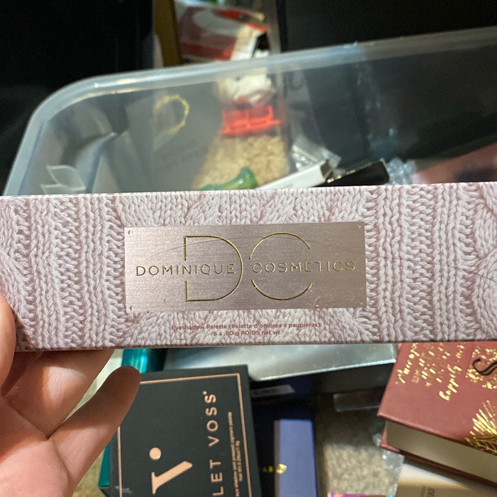 Dominique cosmetics eyeshadow palette